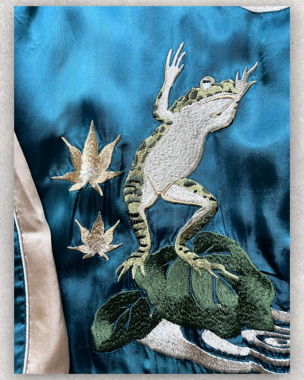 Ultra-Rare Reversible Sukajan: Popular Frog Design Green Jacket