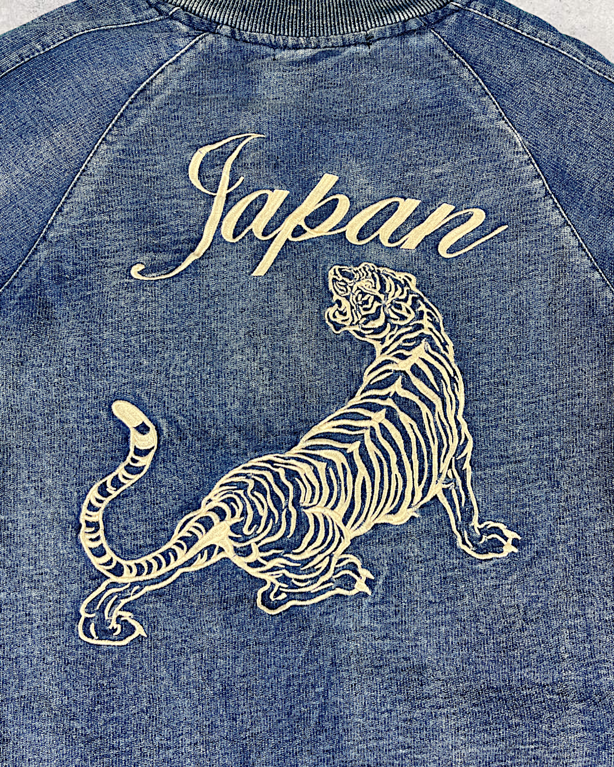 [L]Denim Tiger and bird sukajan | Vintage